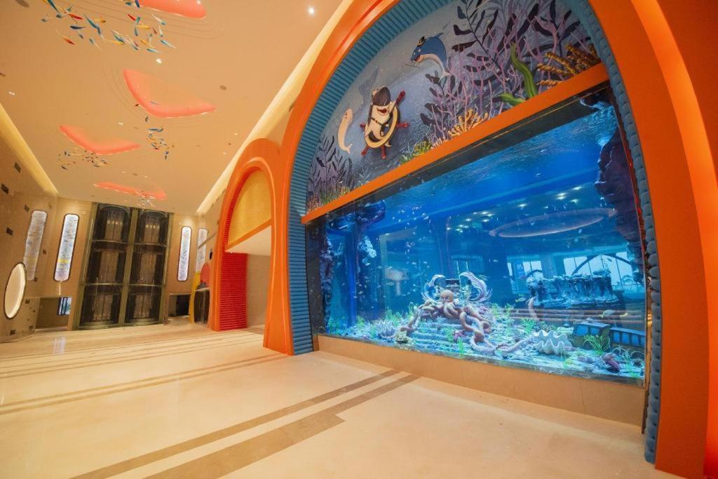 Dolphin Bay Hotel Куньмин Экстерьер фото