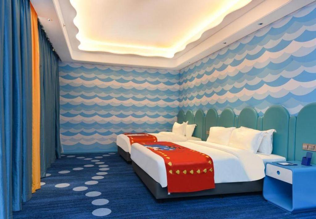 Dolphin Bay Hotel Куньмин Экстерьер фото